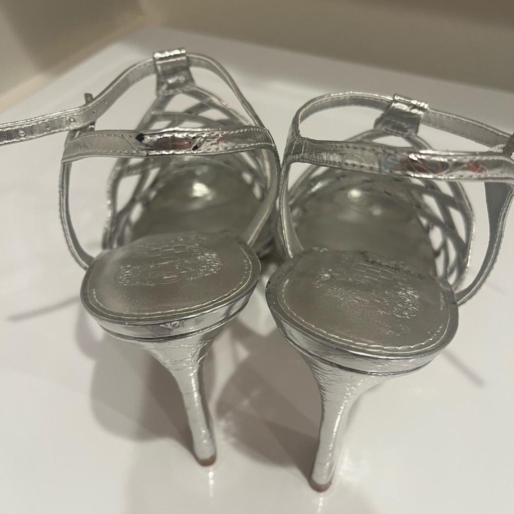 Vince‎ Camuto Women's Silver Strappy - Picture 3 of 7
